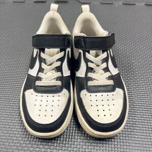 Nike Kids Black & White Low Top Sneakers Size 11C